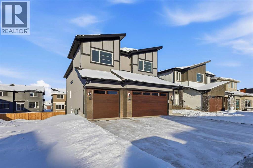 343 Waterford Grove, Chestermere, Alberta  T1X 2Z9 - Photo 3 - A2273681