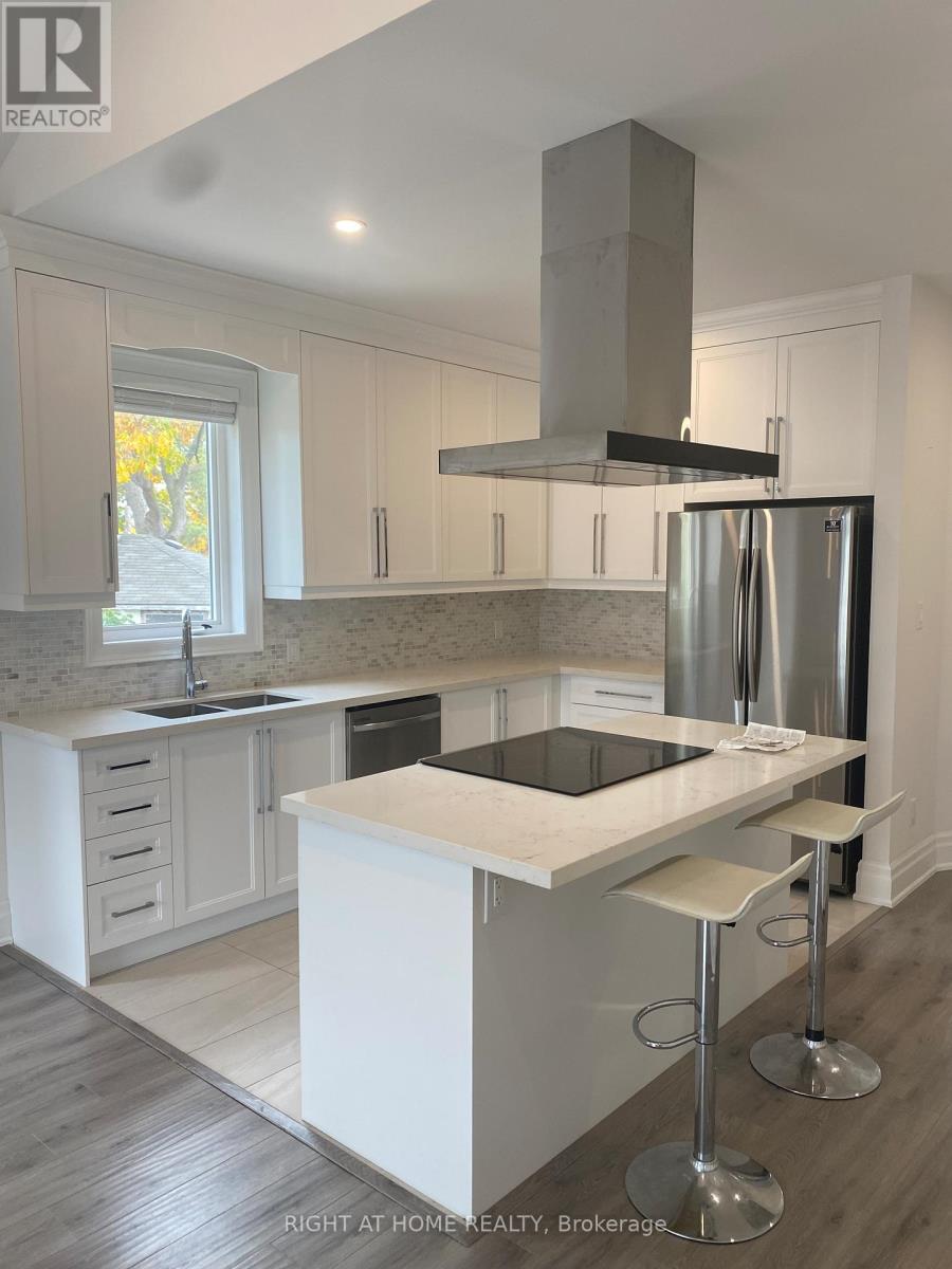 A - 72 Old Mosley Street, Wasaga Beach, Ontario  L9Z 2J5 - Photo 3 - S12641168