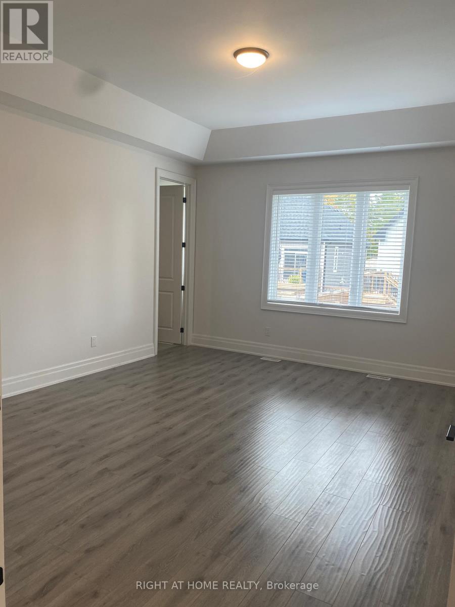 A - 72 Old Mosley Street, Wasaga Beach, Ontario  L9Z 2J5 - Photo 6 - S12641168