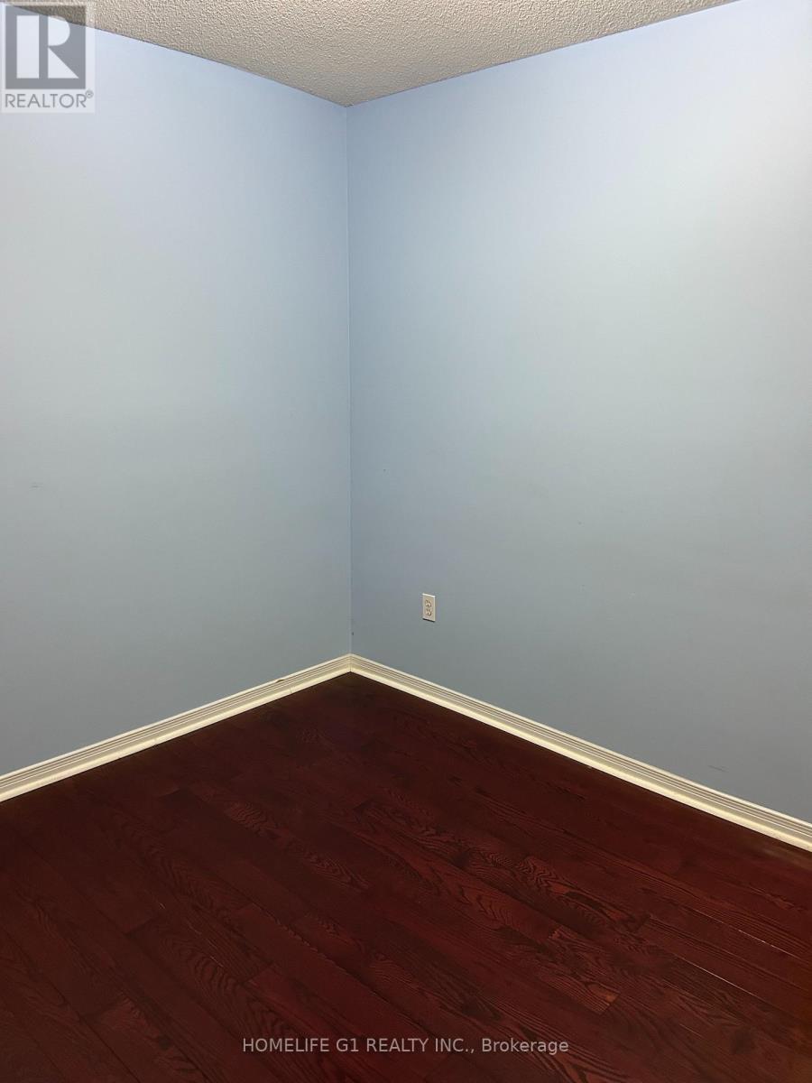 183 Toba Crescent, Brampton, Ontario  L6Z 4W3 - Photo 16 - W12635350