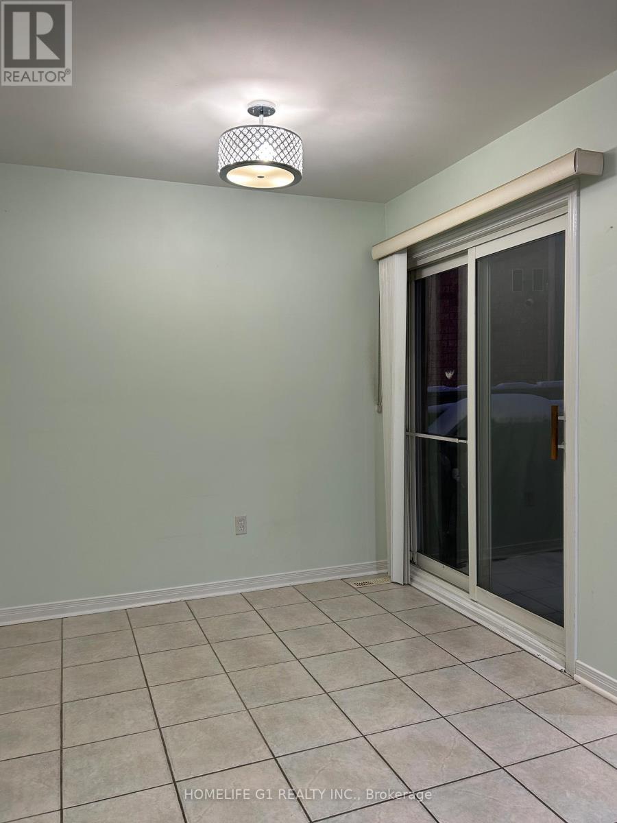 183 Toba Crescent, Brampton, Ontario  L6Z 4W3 - Photo 6 - W12635350