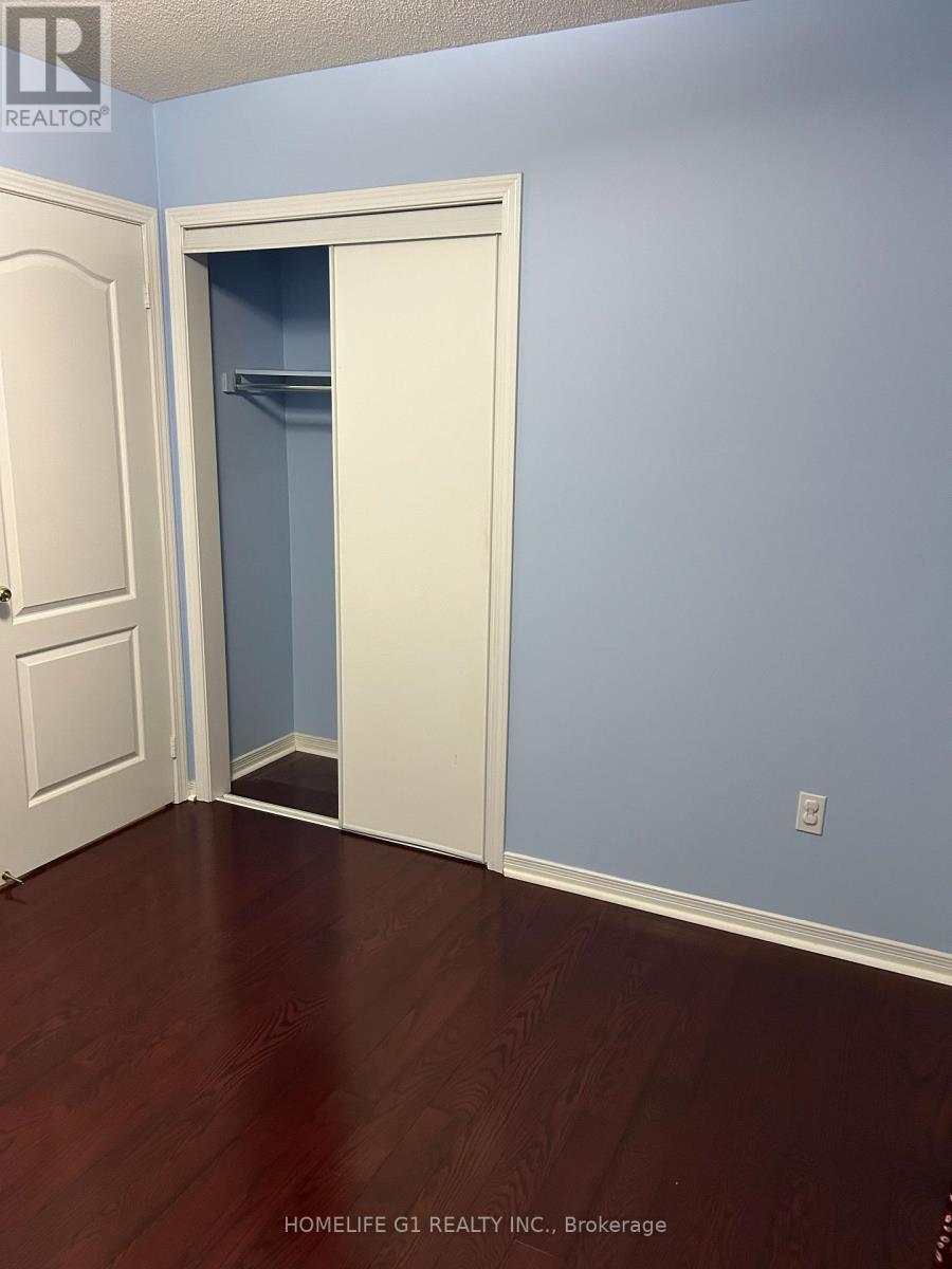 183 Toba Crescent, Brampton, Ontario  L6Z 4W3 - Photo 17 - W12635350