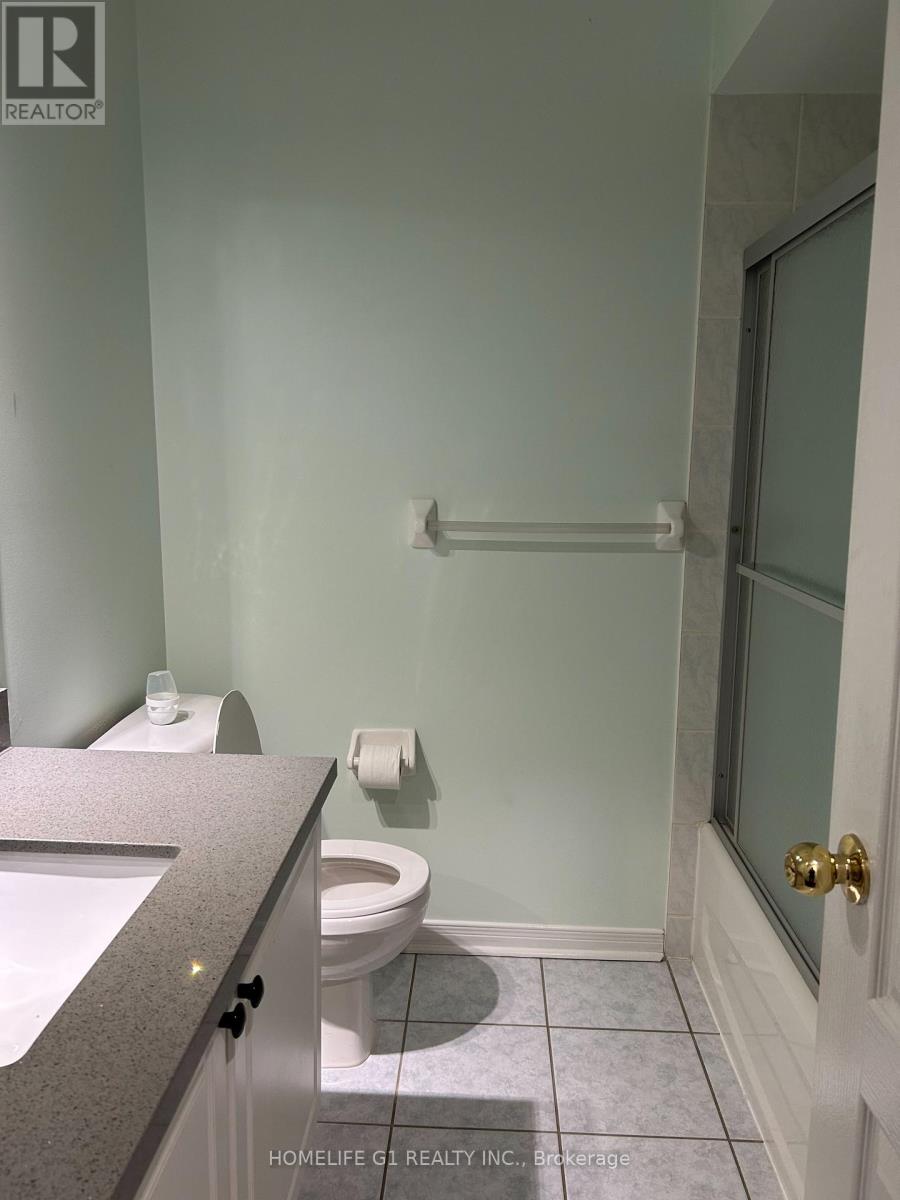 183 Toba Crescent, Brampton, Ontario  L6Z 4W3 - Photo 20 - W12635350