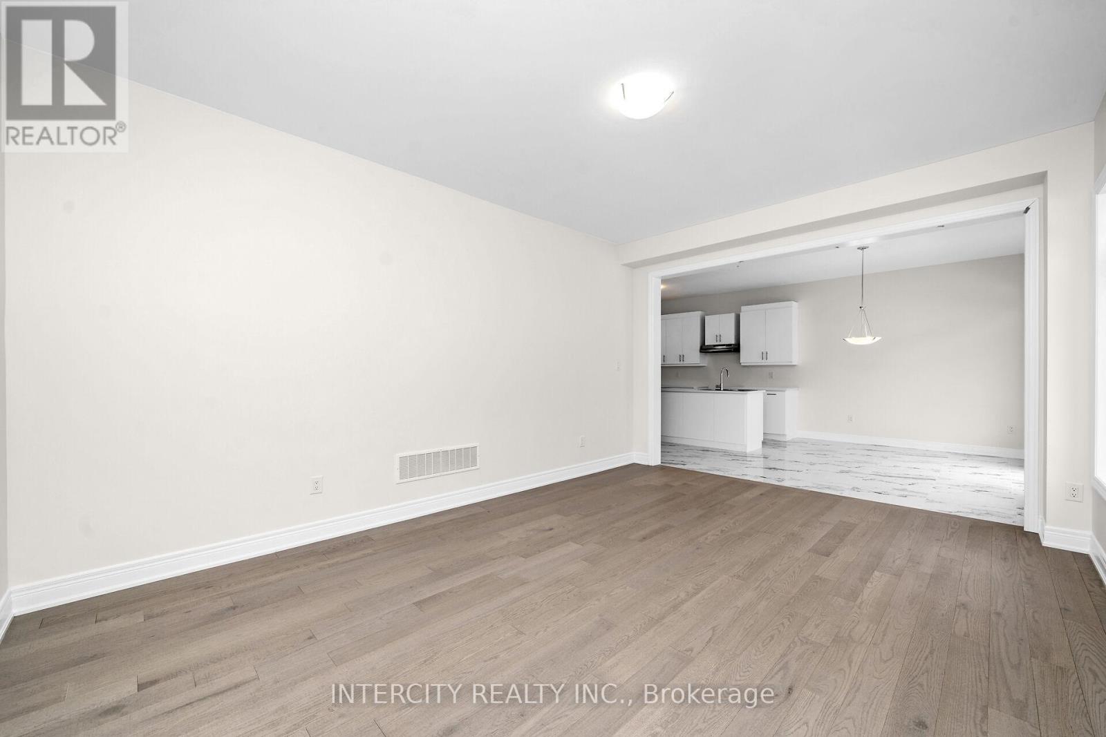 60 Claremont Drive, Brampton, Ontario  L6R 4G3 - Photo 13 - W12641132