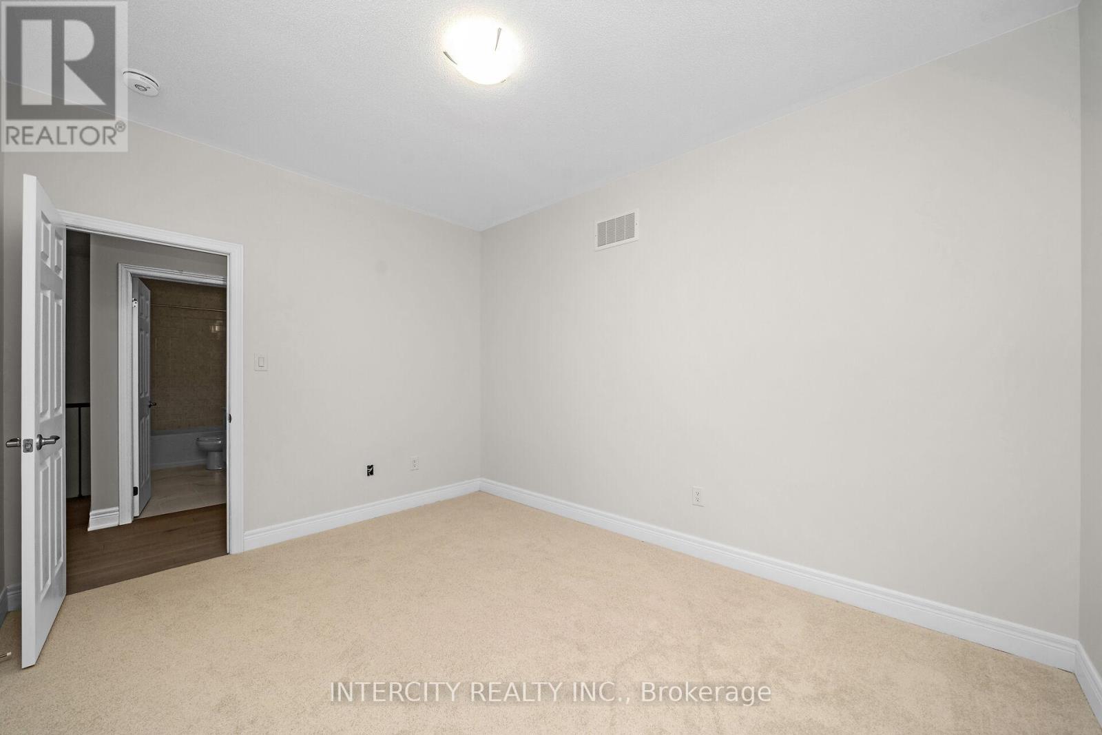 60 Claremont Drive, Brampton, Ontario  L6R 4G3 - Photo 23 - W12641132