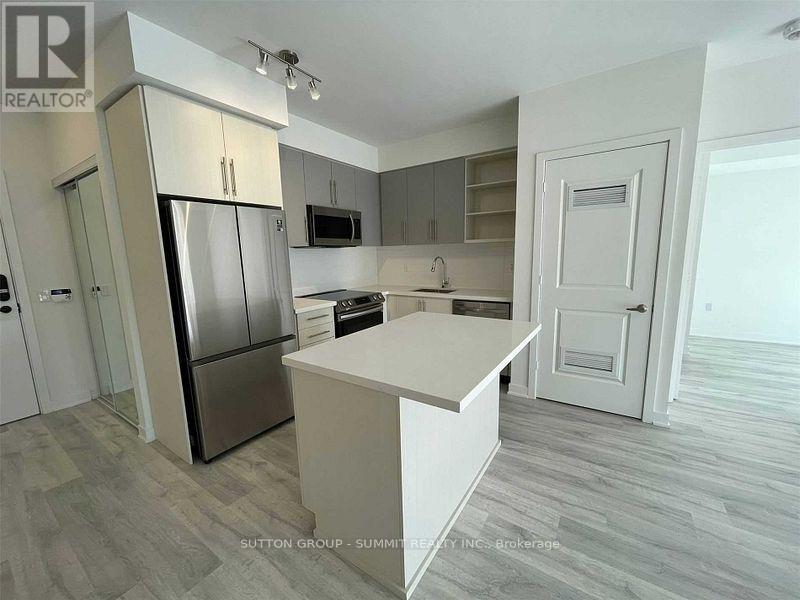301 - 4655 Metcalfe Avenue, Mississauga, Ontario  L5M 0Z7 - Photo 2 - W12641148