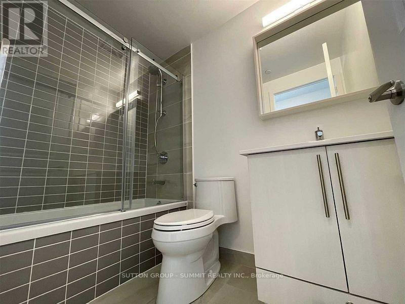 301 - 4655 Metcalfe Avenue, Mississauga, Ontario  L5M 0Z7 - Photo 7 - W12641148