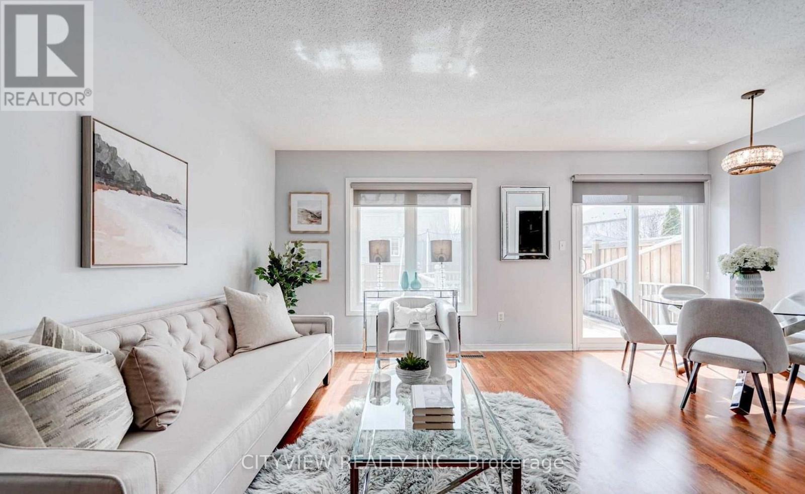 2140 Oakpoint Road, Oakville, Ontario  L6M 3N2 - Photo 4 - W12641188