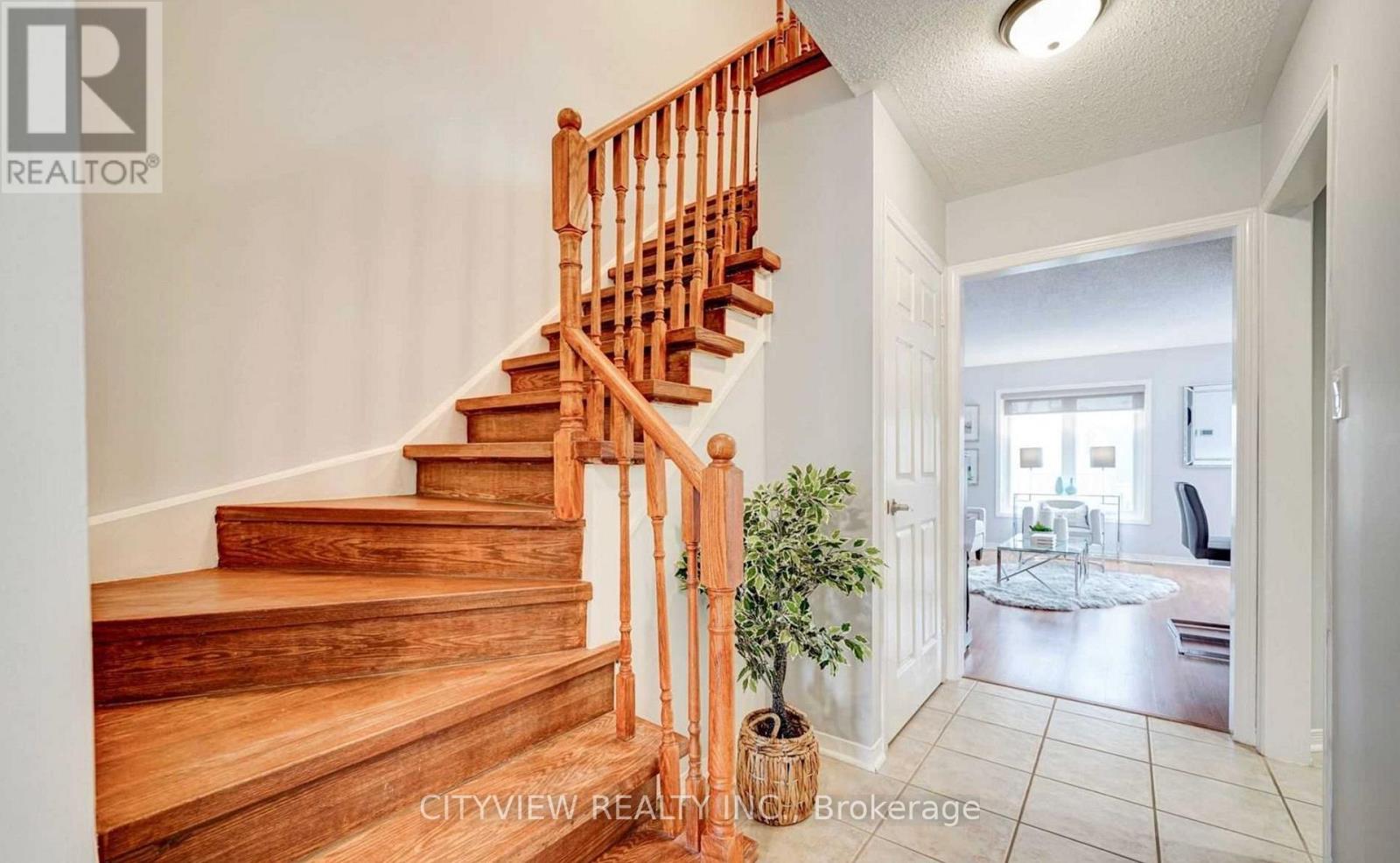 2140 Oakpoint Road, Oakville, Ontario  L6M 3N2 - Photo 7 - W12641188