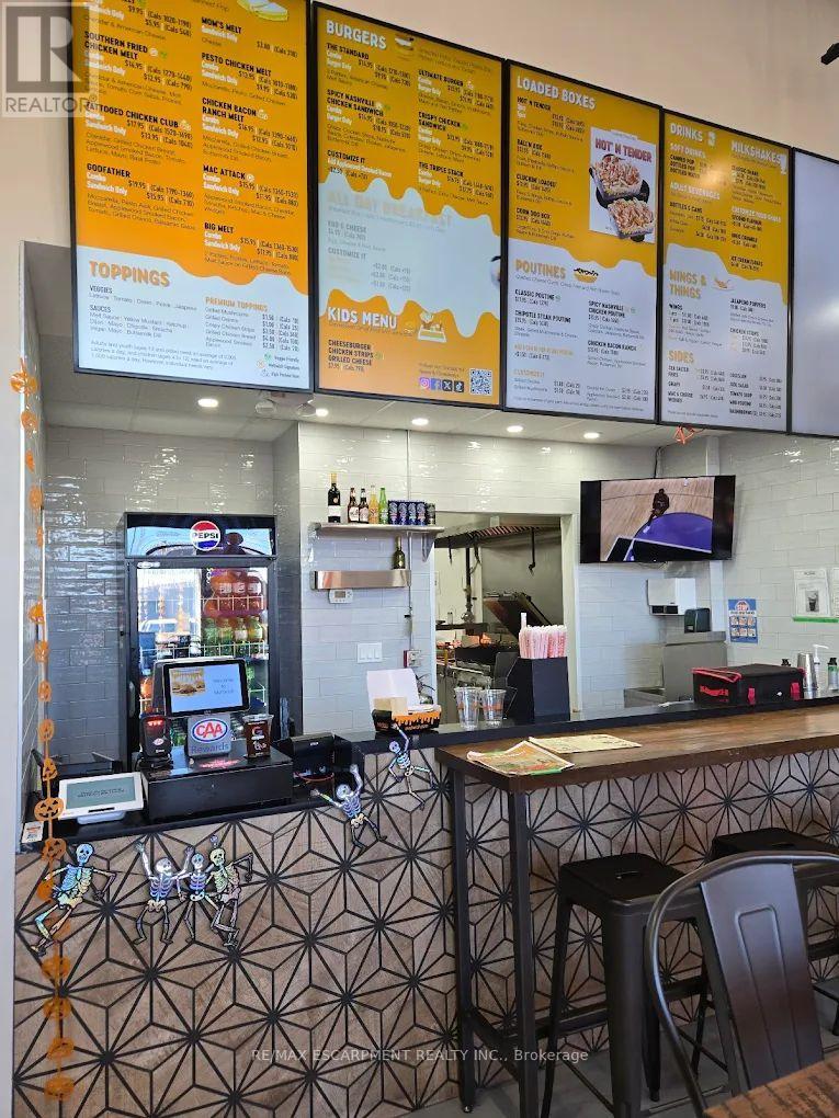 34 - 9 Pine Street N, Thorold, Ontario  L2V 3Z9 - Photo 3 - X12641136