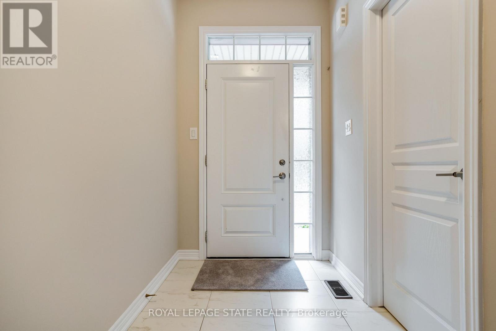 27 Waterview Lane, Grimsby, Ontario  L3M 0H2 - Photo 5 - X12641208