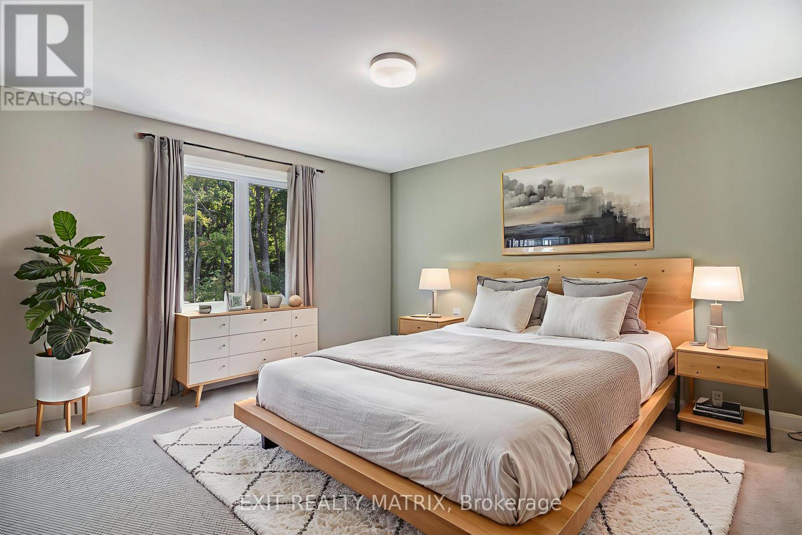 1375 Fribourg Street, Russell, Ontario  K0A 1W0 - Photo 6 - X12427468