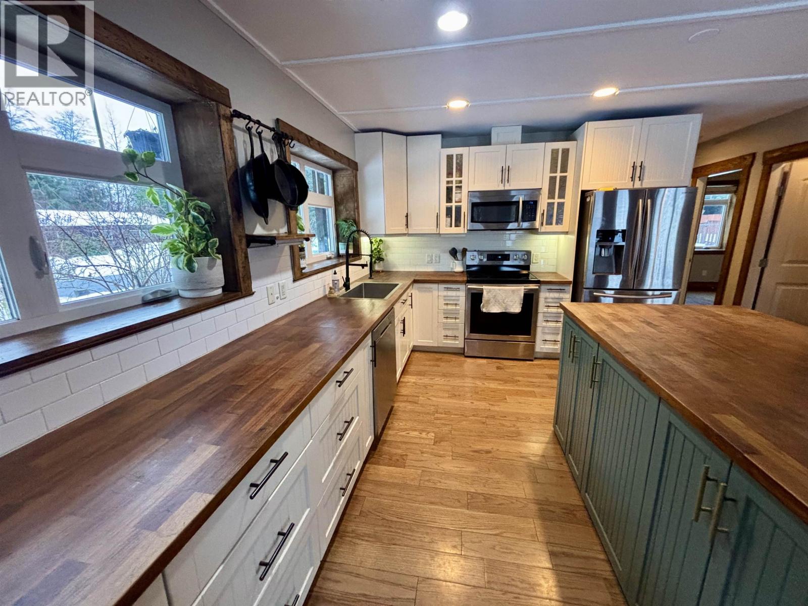 8 Drake Street, Kitimat, British Columbia  V8C 1S4 - Photo 11 - R3074315