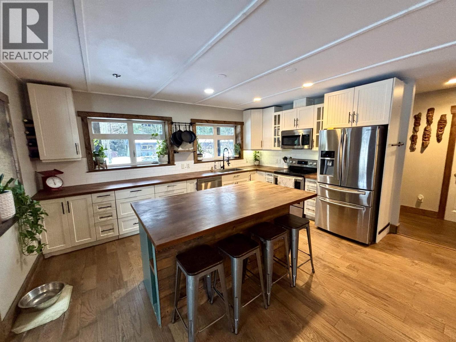 8 Drake Street, Kitimat, British Columbia  V8C 1S4 - Photo 12 - R3074315