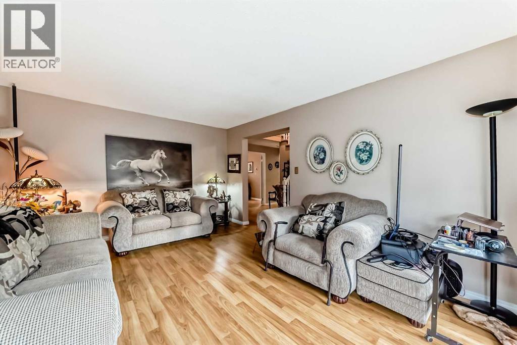 983 Woodbine Boulevard Sw, Calgary, Alberta  T2W 4A7 - Photo 16 - A2255928