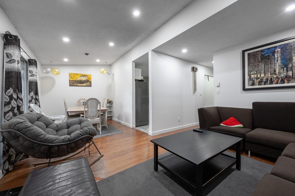 7366 128a Street, Surrey, British Columbia  V3W 7G9 - Photo 5 - R3074357