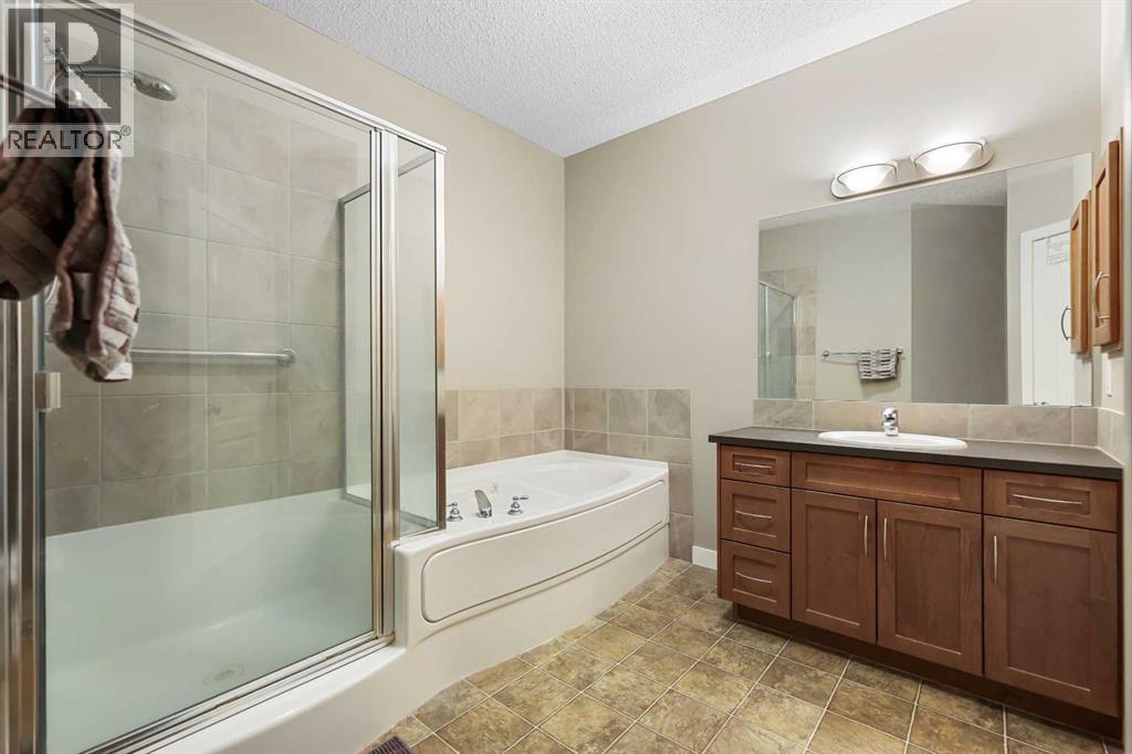 313, 20 Discovery Ridge Close Sw, Calgary, Alberta  T3H 5X4 - Photo 11 - A2273000