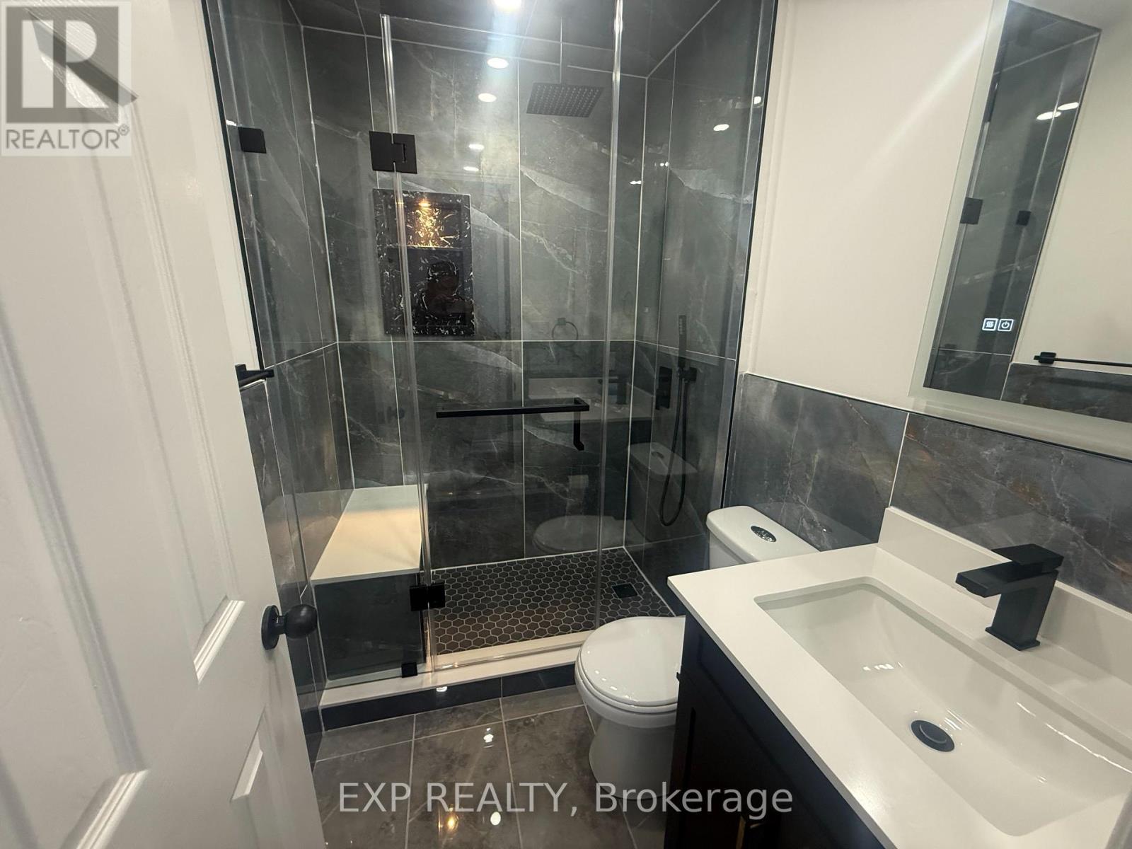 129 Lent Crescent, Brampton, Ontario  L6Y 5E5 - Photo 18 - W12640040