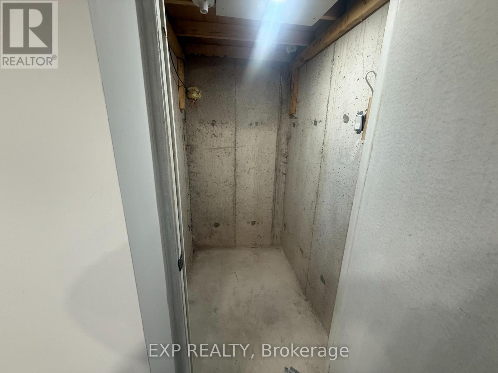 129 Lent Crescent, Brampton, Ontario  L6Y 5E5 - Photo 28 - W12640040