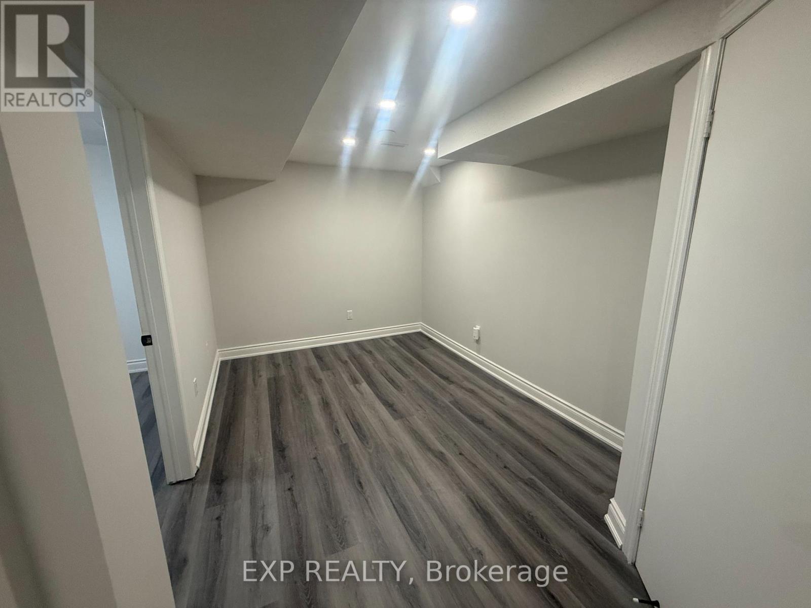 129 Lent Crescent, Brampton, Ontario  L6Y 5E5 - Photo 23 - W12640040