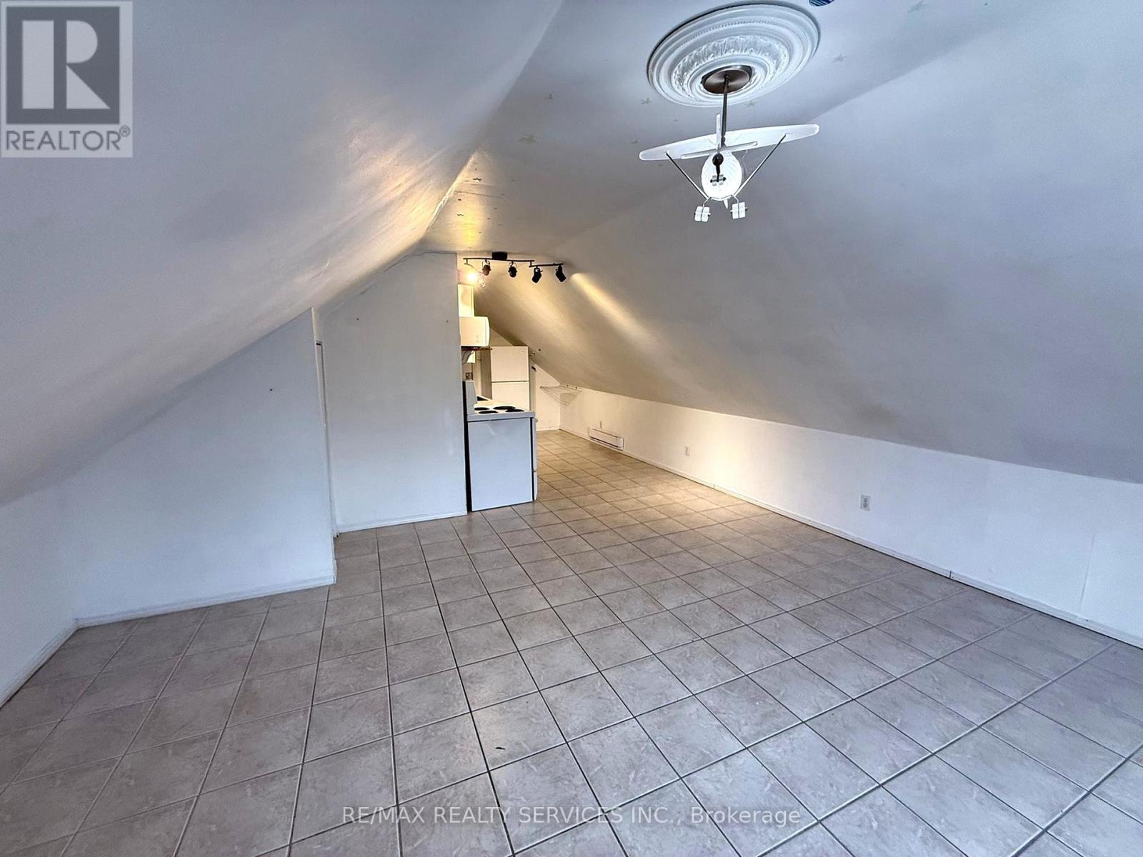 97 Mill Street N, Brampton, Ontario  L6X 1T7 - Photo 36 - W12641104