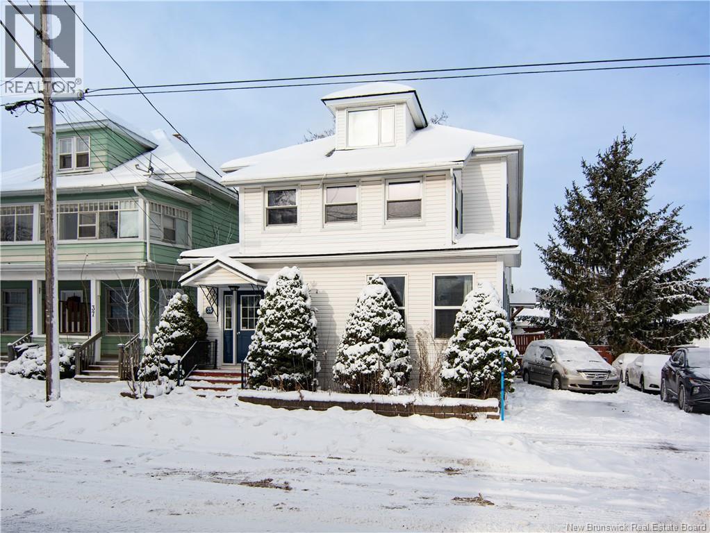 33-35 York, Moncton, New Brunswick  E1C 2Y3 - Photo 2 - NB131385