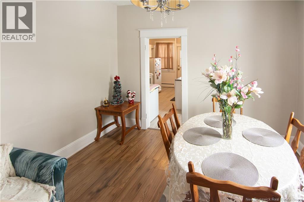 33-35 York, Moncton, New Brunswick  E1C 2Y3 - Photo 3 - NB131385