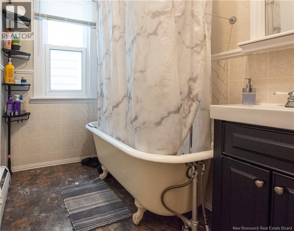 33-35 York, Moncton, New Brunswick  E1C 2Y3 - Photo 9 - NB131385