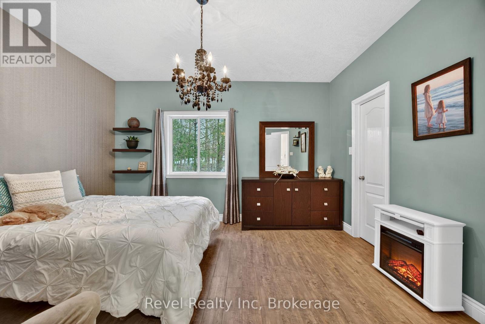 61 Rue Vanier, Tiny, Ontario L9M 0J2 - Photo 16 - S12641284