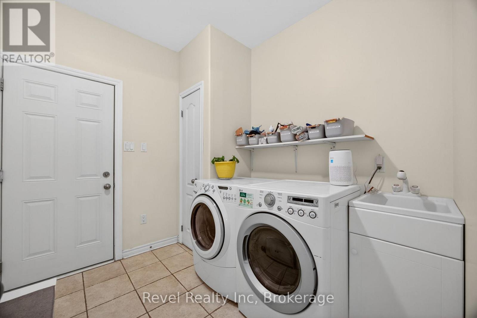 61 Rue Vanier, Tiny, Ontario L9M 0J2 - Photo 18 - S12641284