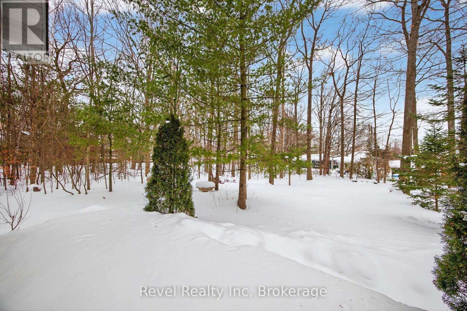 61 Rue Vanier, Tiny, Ontario L9M 0J2 - Photo 21 - S12641284