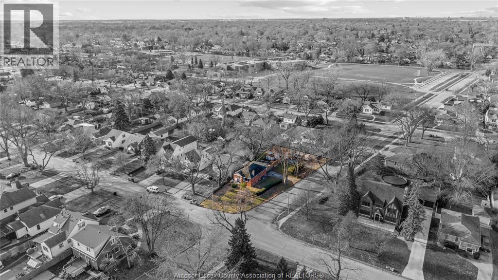 905 St Mary's, Windsor, Ontario N8S 2V1 - Photo 37 - 25031460