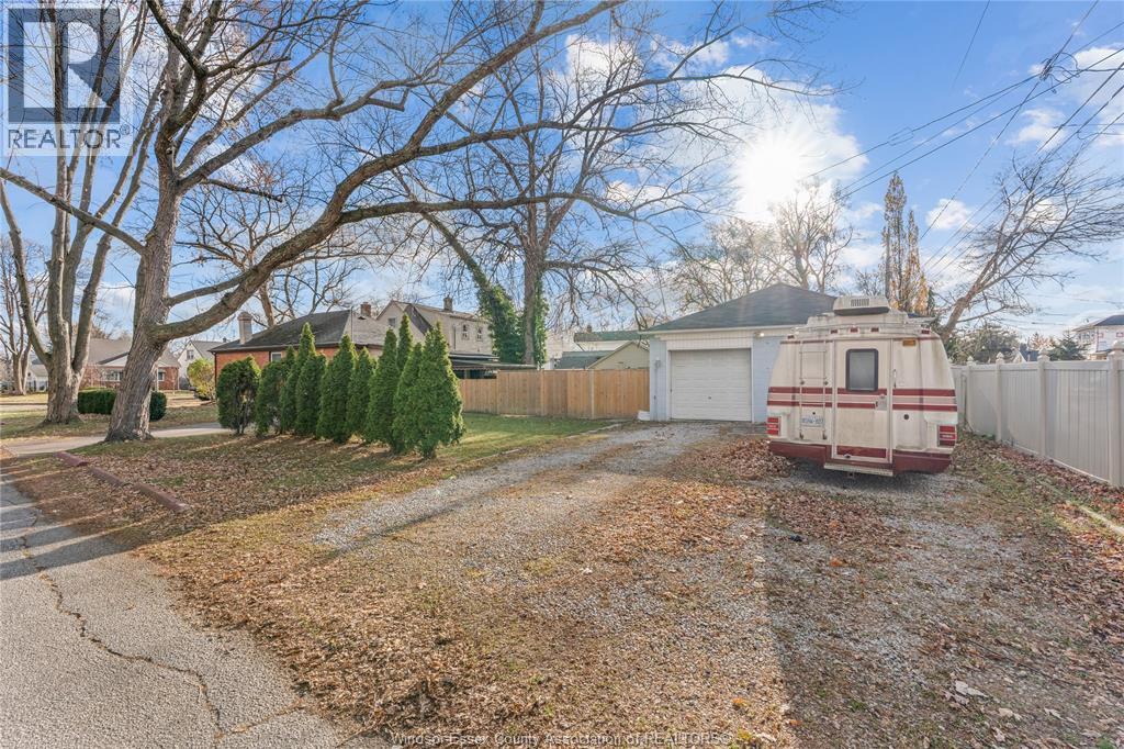 905 St Mary's, Windsor, Ontario N8S 2V1 - Photo 5 - 25031460