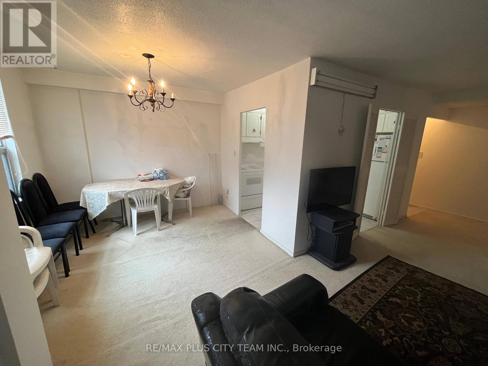 909 - 10 Edgecliff Golfway, Toronto, Ontario  M3C 3A3 - Photo 3 - C12641252