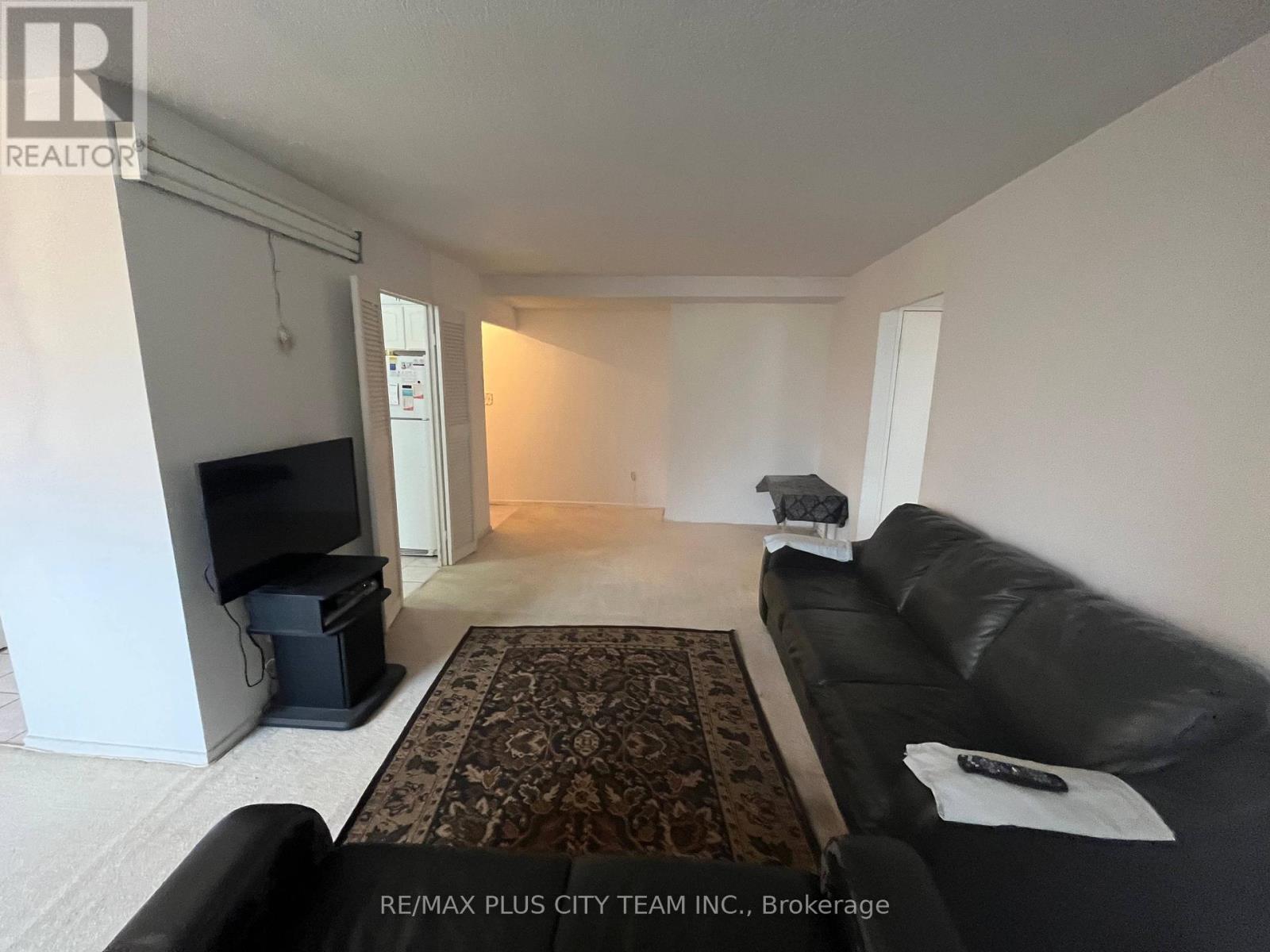 909 - 10 Edgecliff Golfway, Toronto, Ontario  M3C 3A3 - Photo 5 - C12641252