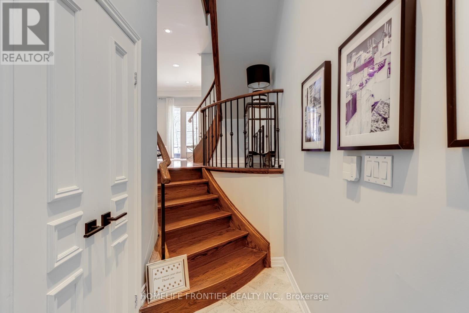 4 - 22 Balmoral Avenue, Toronto, Ontario  M4V 1J4 - Photo 5 - C12641274