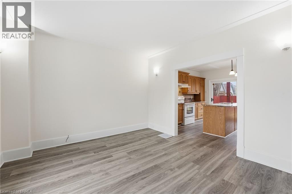 12 St James Street, Brantford, Ontario  N3T 3Z5 - Photo 5 - 40790821