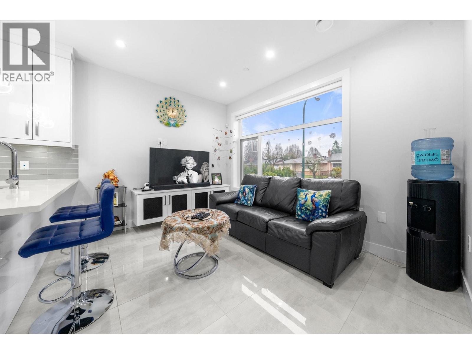 6751 Knight Street, Vancouver, British Columbia V5P 2W4 - Photo 4 - R3073739