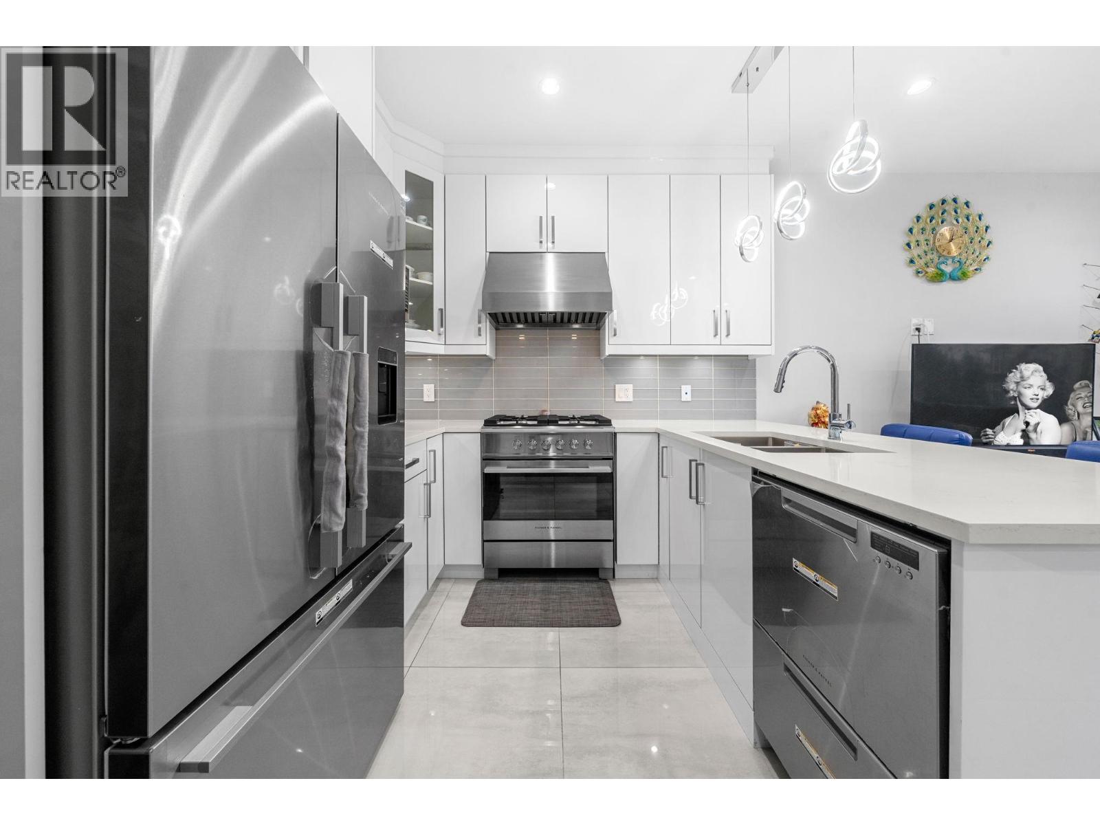 6751 Knight Street, Vancouver, British Columbia V5P 2W4 - Photo 12 - R3073739