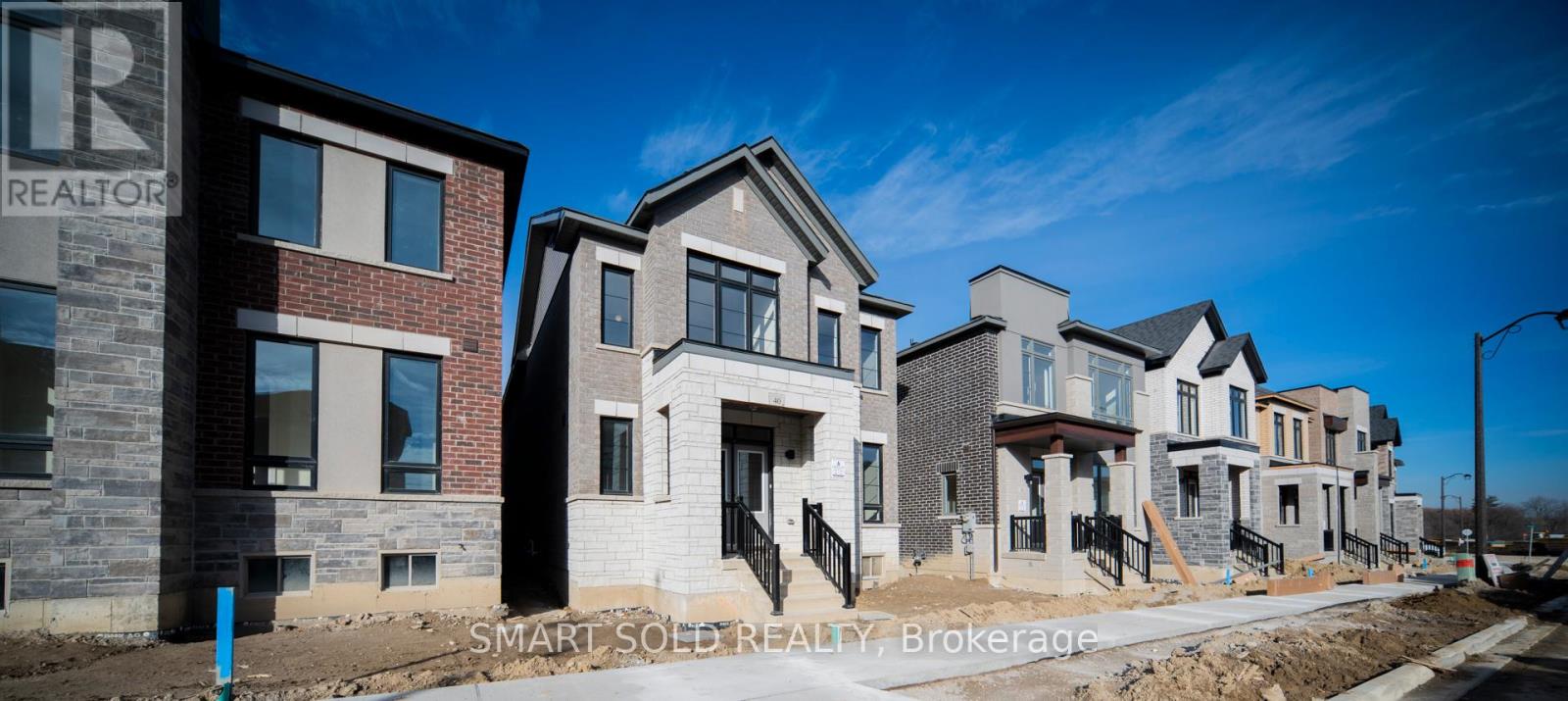 40 Mindanao Avenue, Markham, Ontario  L6C 3T5 - Photo 2 - N12641276