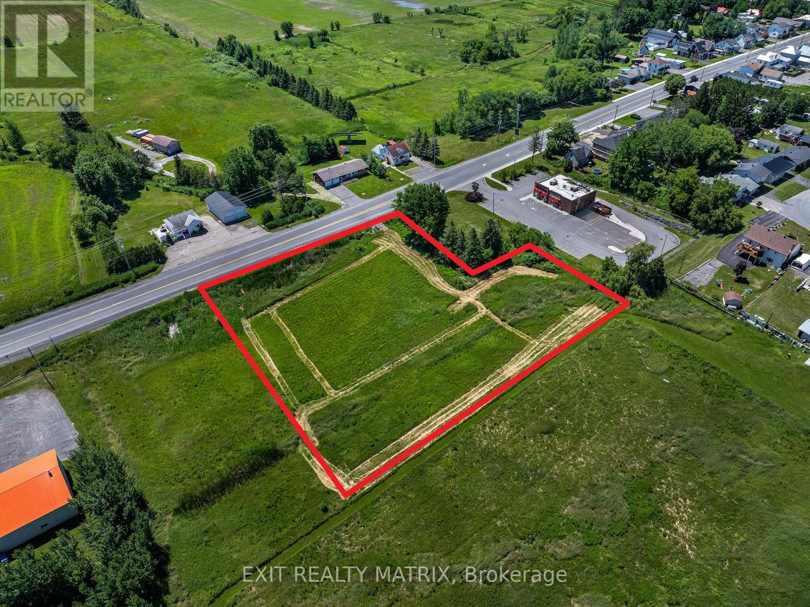 000 St-Philippe Street, Alfred And Plantagenet, Ontario  K0B 1A0 - Photo 1 - X12641356