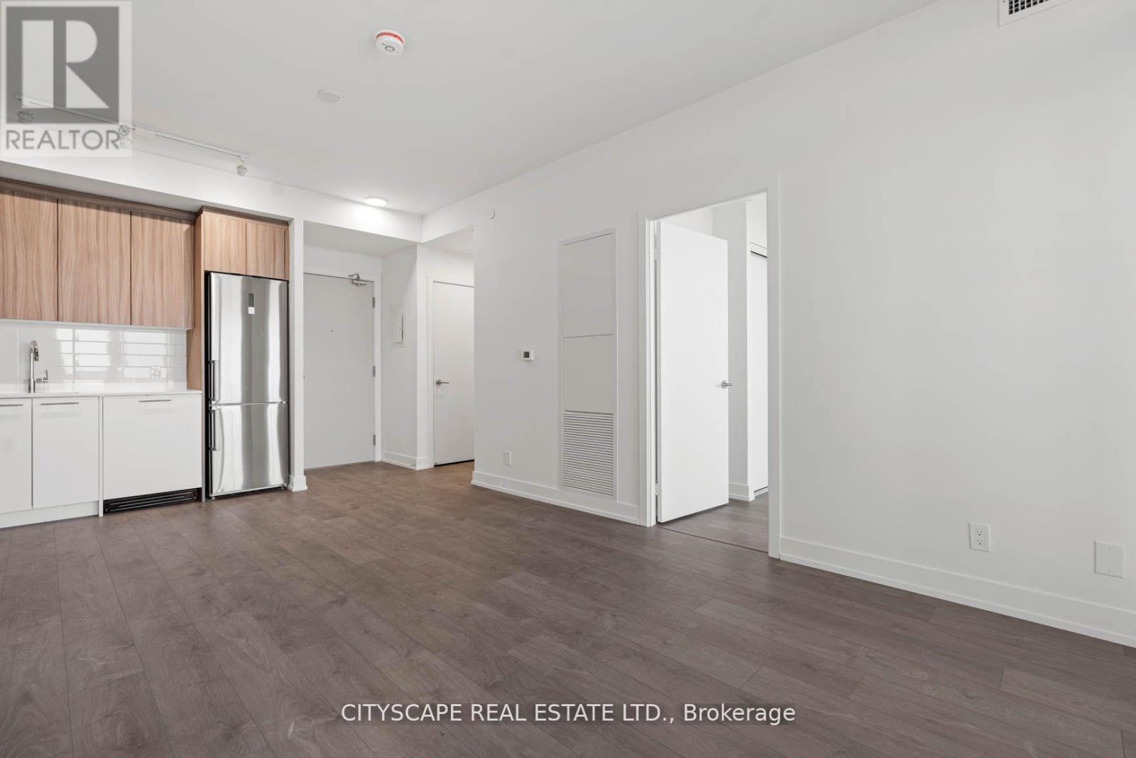 706 - 225 Veterans Drive, Brampton, Ontario  L7A 5L7 - Photo 11 - W12641238