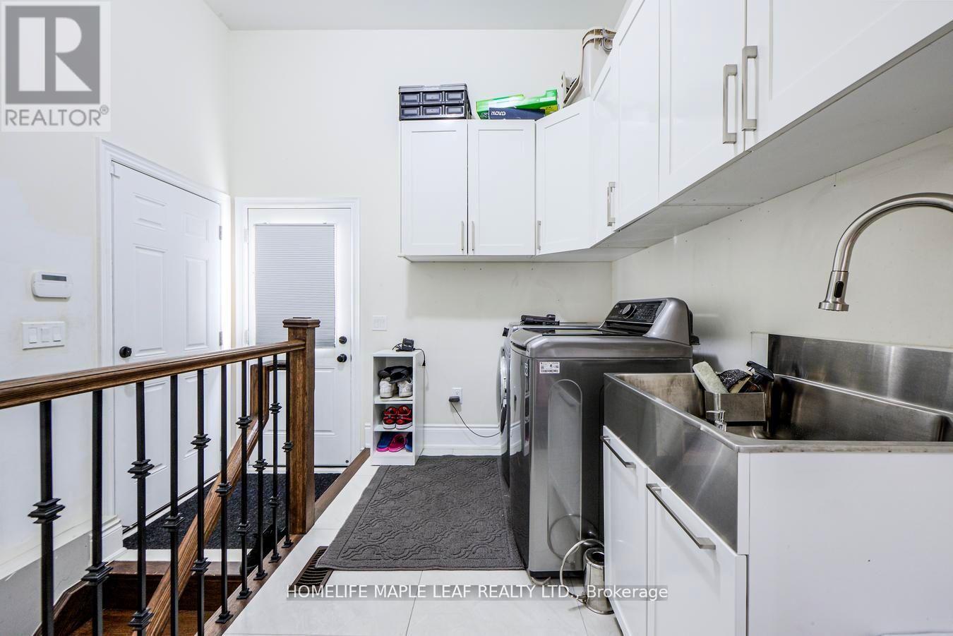 42 Foothills Crescent, Brampton, Ontario  L6P 4G9 - Photo 20 - W12641282