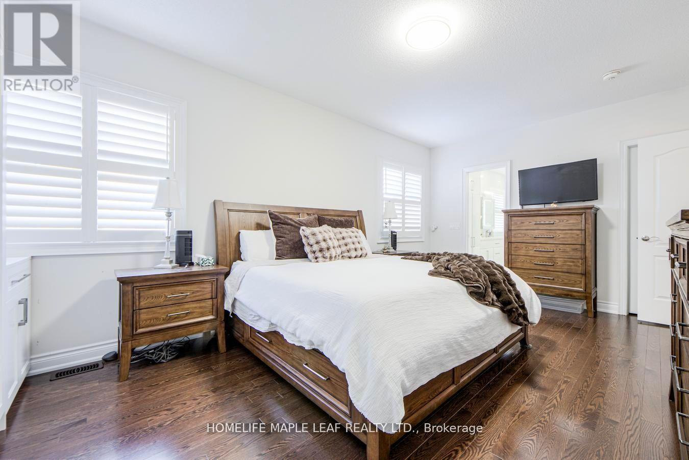 42 Foothills Crescent, Brampton, Ontario  L6P 4G9 - Photo 22 - W12641282