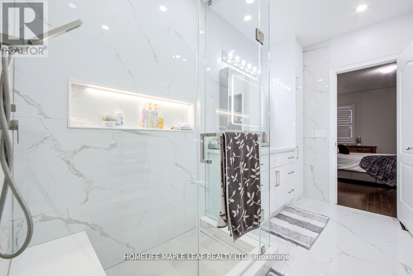 42 Foothills Crescent, Brampton, Ontario  L6P 4G9 - Photo 29 - W12641282