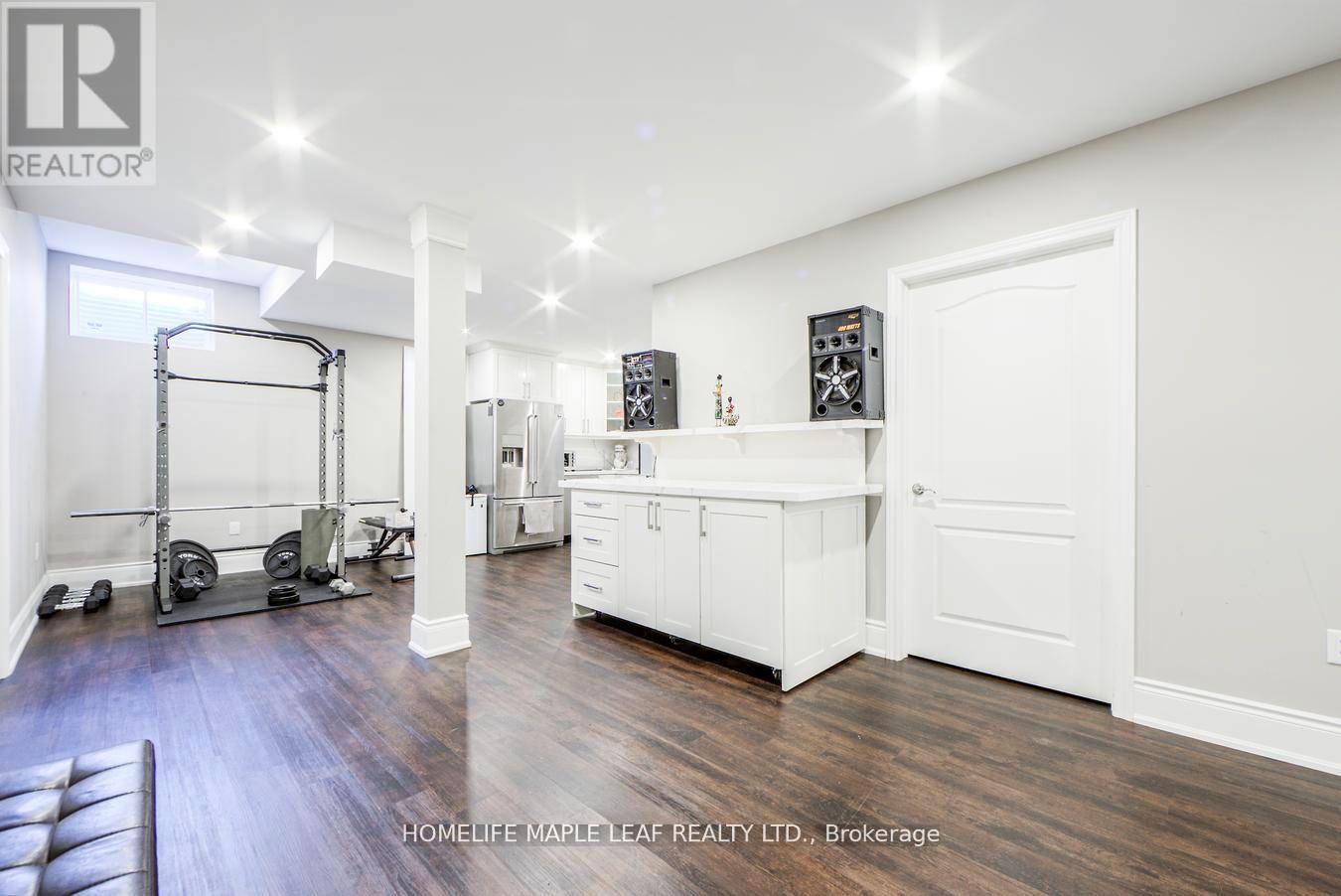 42 Foothills Crescent, Brampton, Ontario  L6P 4G9 - Photo 39 - W12641282