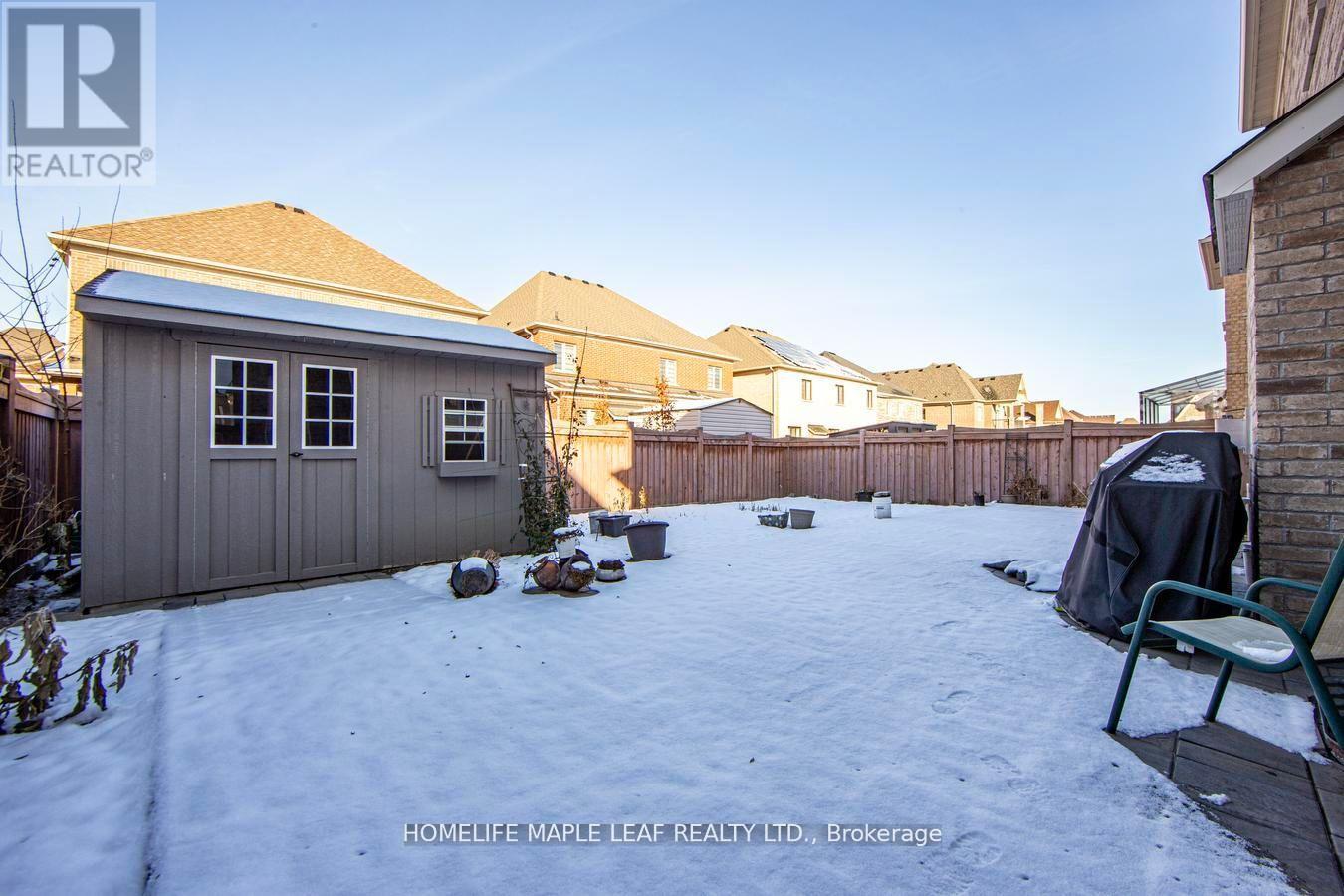 42 Foothills Crescent, Brampton, Ontario  L6P 4G9 - Photo 46 - W12641282