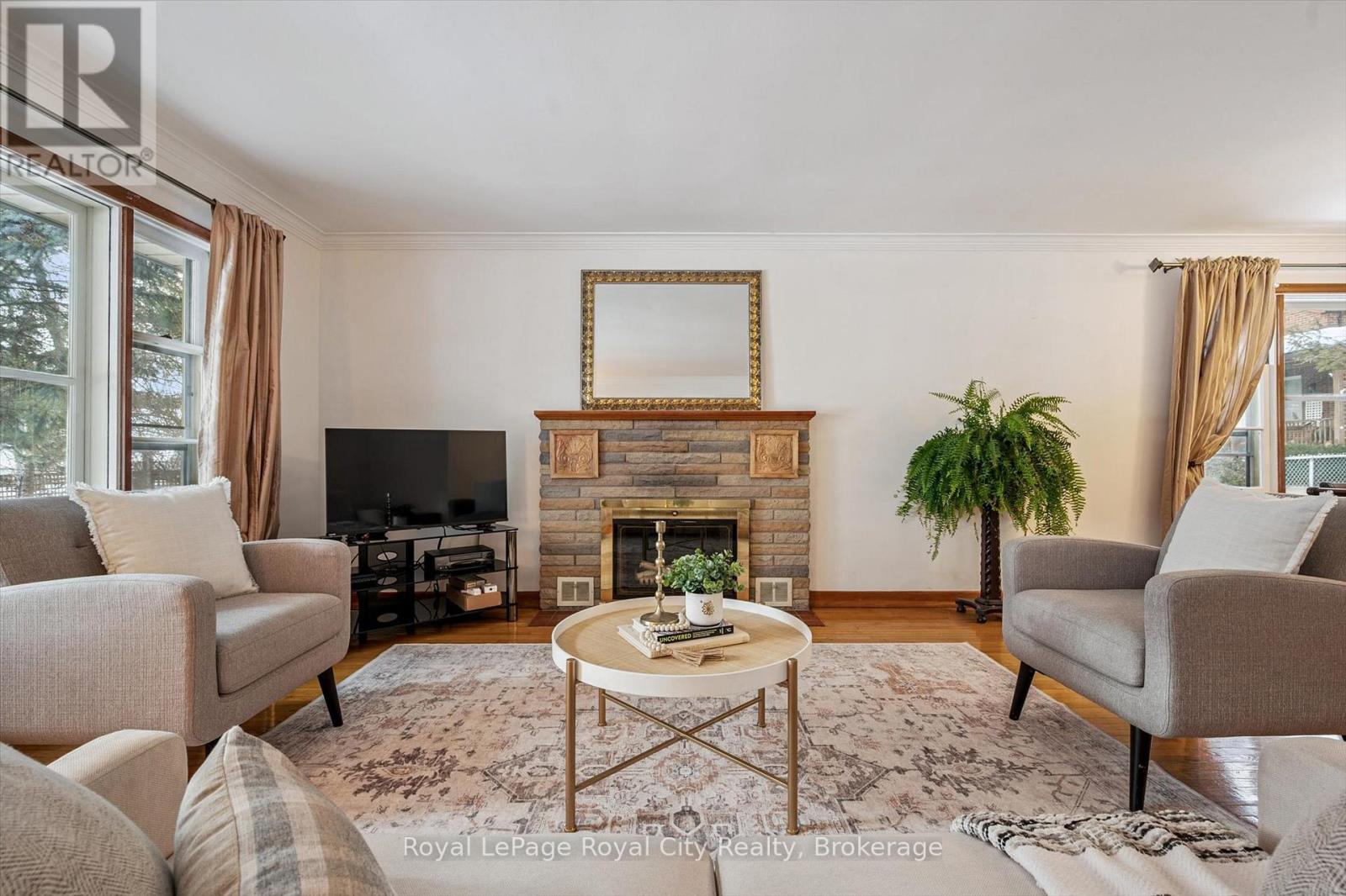 107 Westmount Road, Guelph, Ontario N1H 5J2 - Photo 15 - X12641352