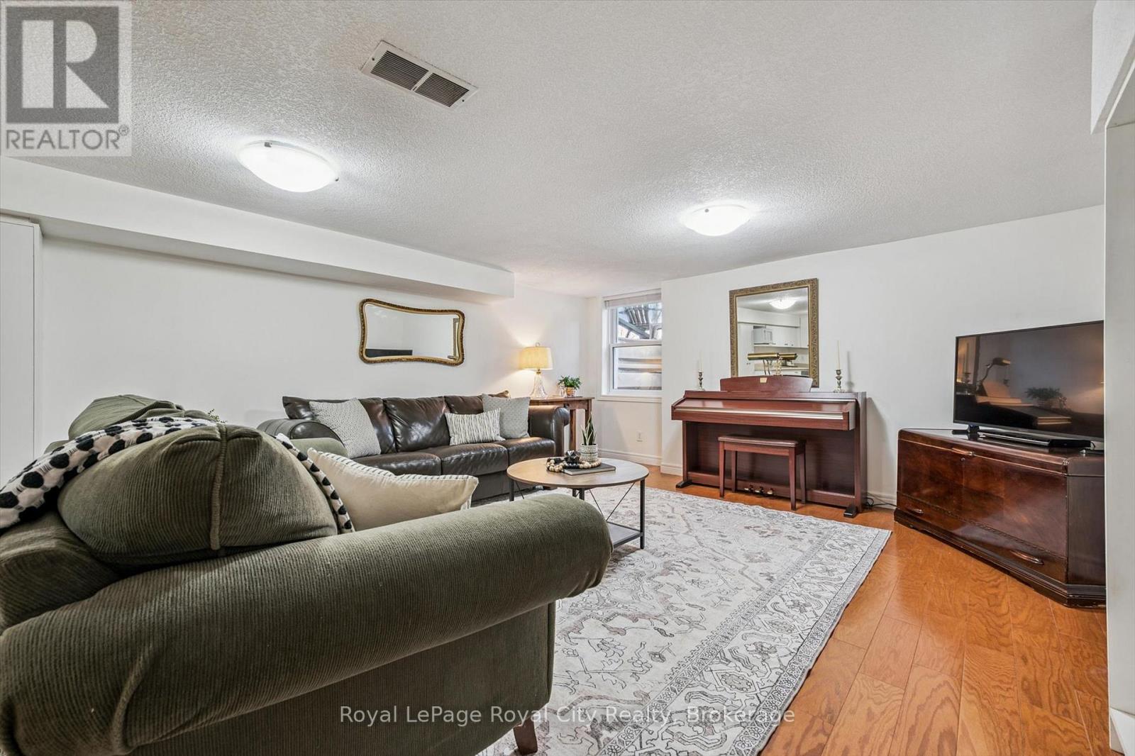 107 Westmount Road, Guelph, Ontario N1H 5J2 - Photo 27 - X12641352