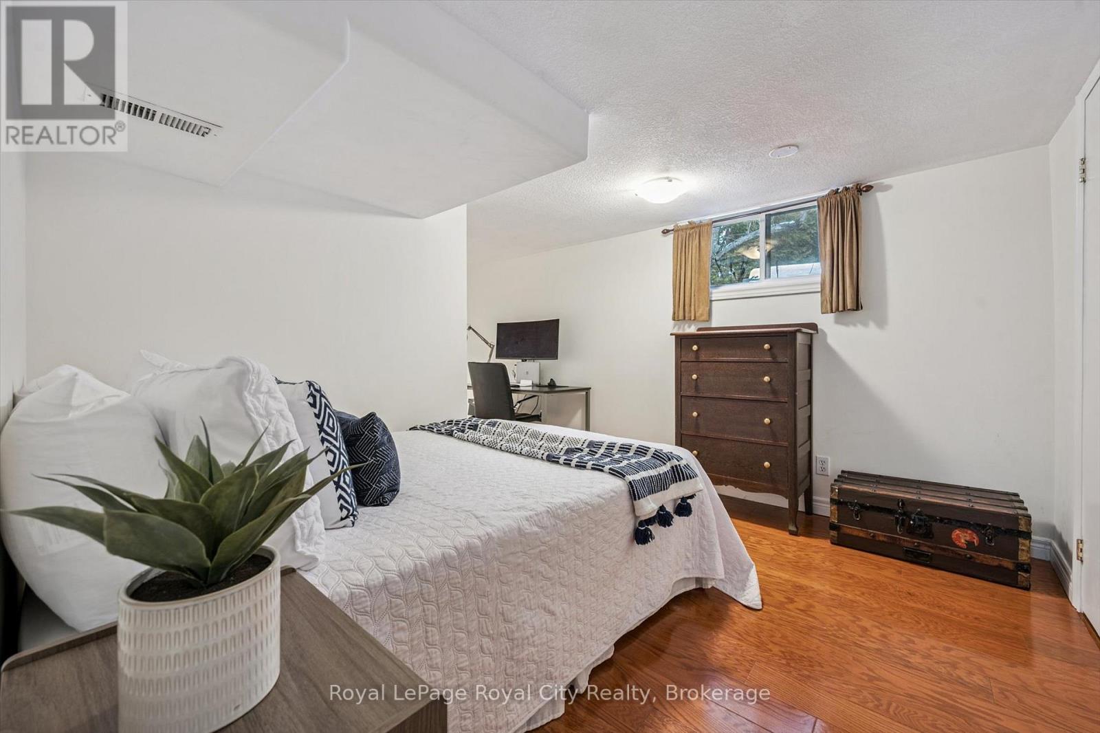 107 Westmount Road, Guelph, Ontario N1H 5J2 - Photo 33 - X12641352